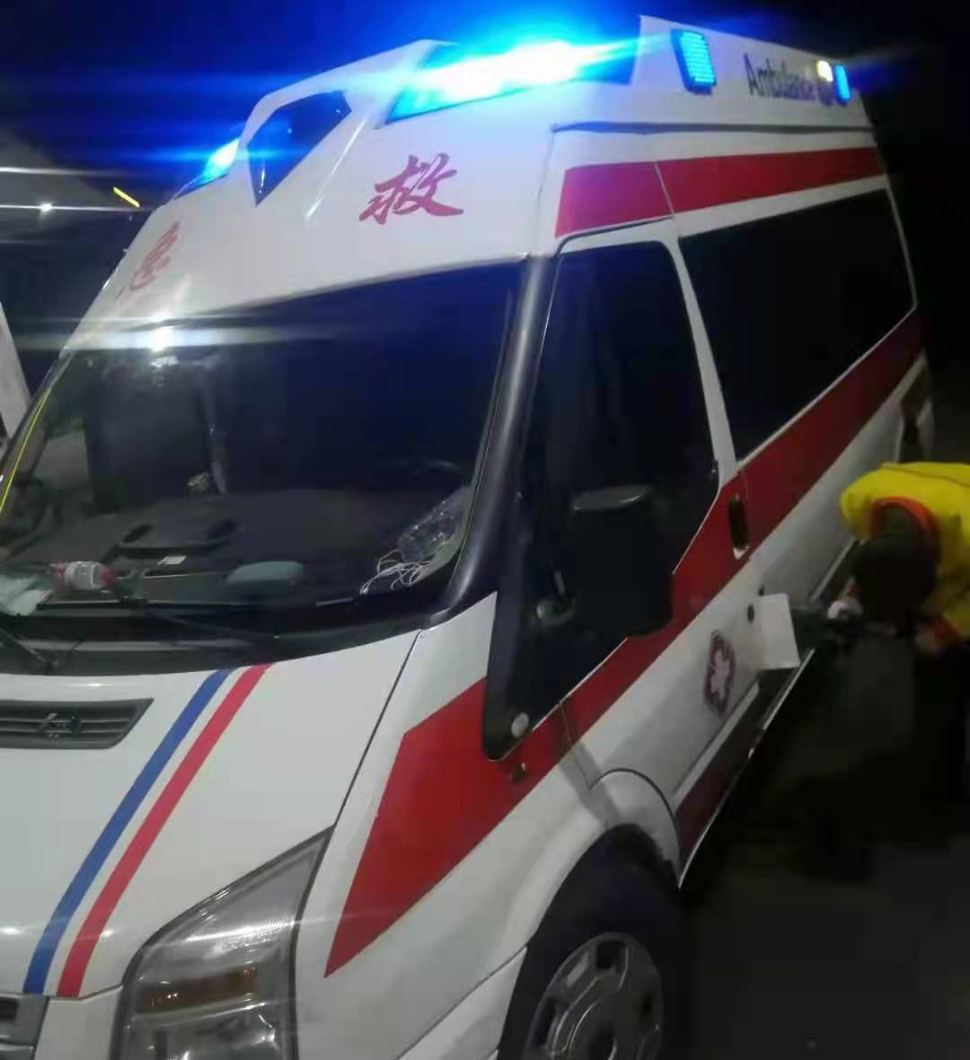 涟源市专业救护车出租